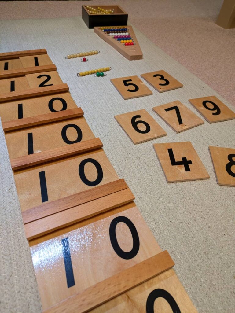 モンテッソーリ教具 セガン板